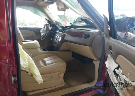 2010 Chevrolet Tahoe Lt из США, поврежденный, VIN 1GNUCBE05AR199161